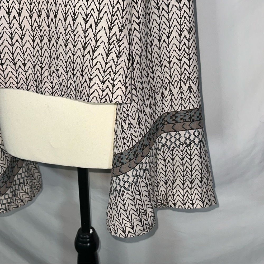 FREE PEOPLE Stars Aligned Bell Sleeve Crop Top Blouse in Chevron Tribal Size S - Picture 4 of 12